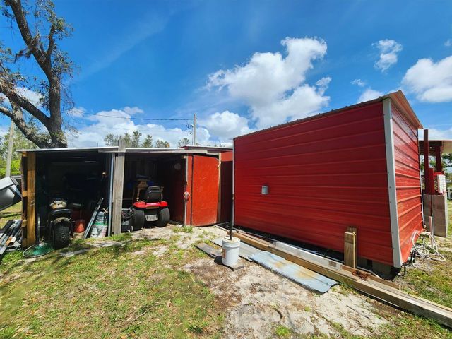 2439 SEAMEADOWS Drive, Perry, FL 32348