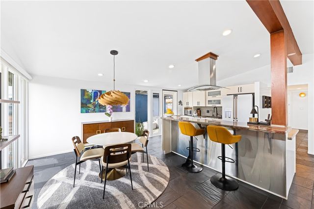 11211 Gardenaire Ln, Garden Grove, CA 92841