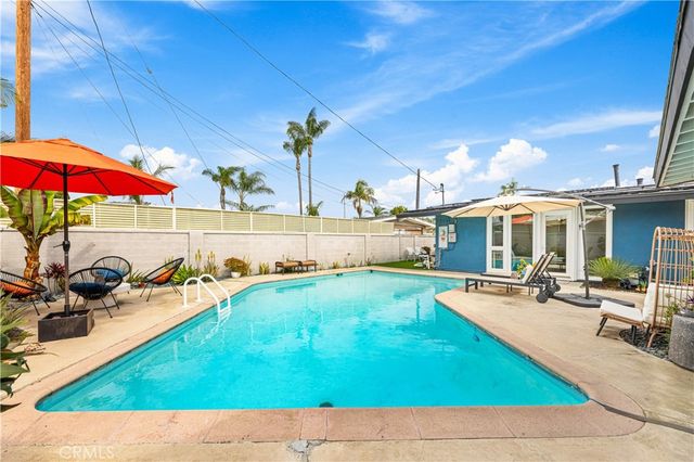 11211 Gardenaire Ln, Garden Grove, CA 92841