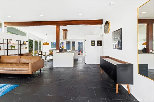 11211 Gardenaire Ln, Garden Grove, CA 92841