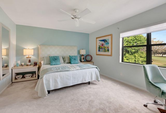 7507 La Paz Boulevard 202, Boca Raton, FL 33433