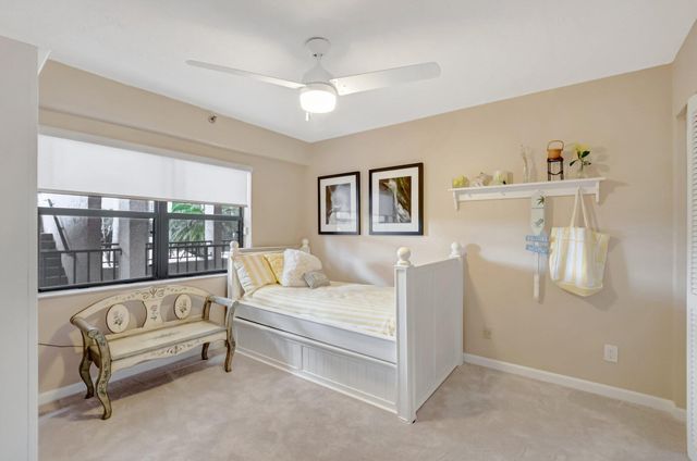 7507 La Paz Boulevard 202, Boca Raton, FL 33433