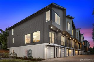 12701 NE 144th ST #D, Kirkland, WA 98034