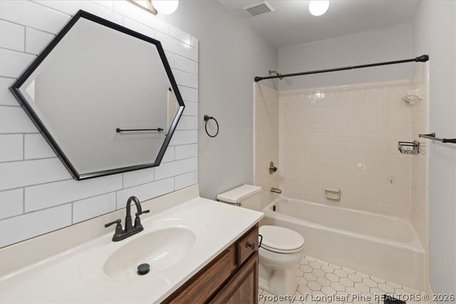 2945 Wedgeview Drive, Fayetteville, NC 28306