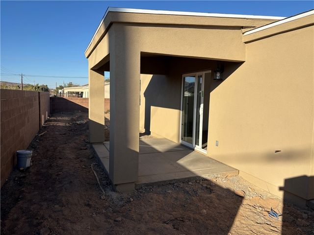 901 Berk Avenue, Kingman, AZ 86409