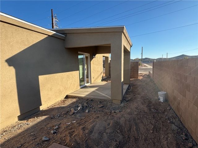901 Berk Avenue, Kingman, AZ 86409