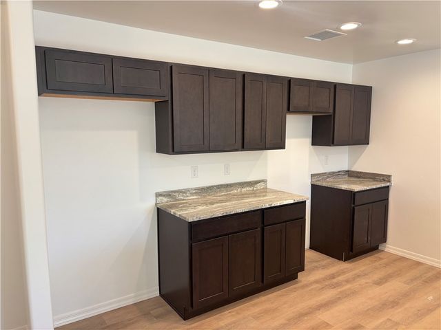 901 Berk Avenue, Kingman, AZ 86409