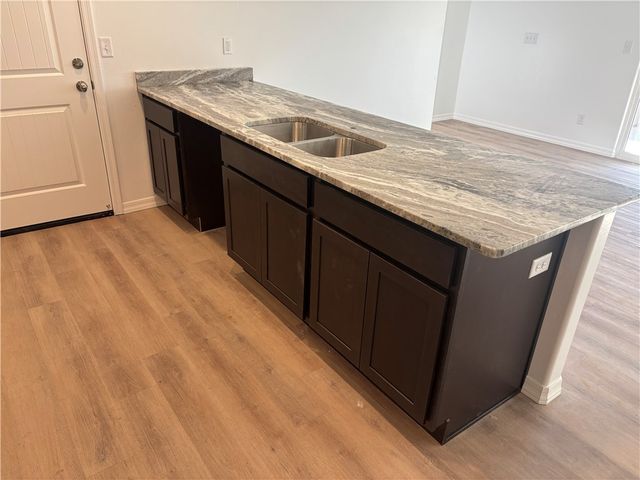 901 Berk Avenue, Kingman, AZ 86409