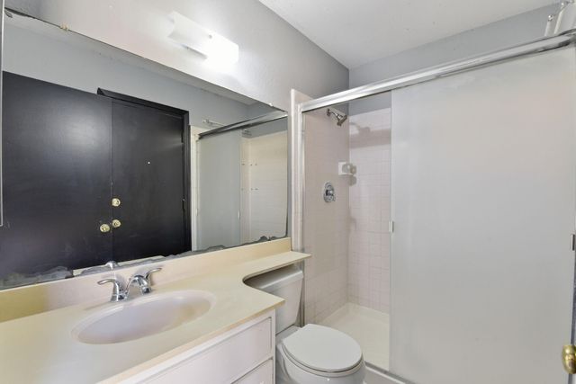 5203 Smokey River Drive, Katy, TX 77449