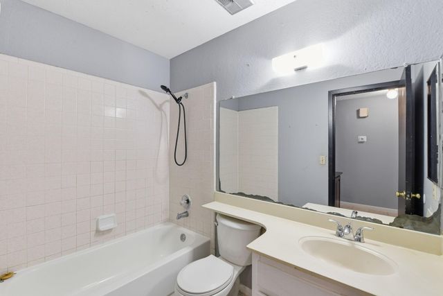 5203 Smokey River Drive, Katy, TX 77449