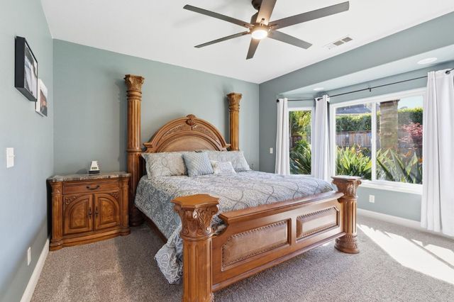 10455 E Greenbury Way, Clovis, CA 93619