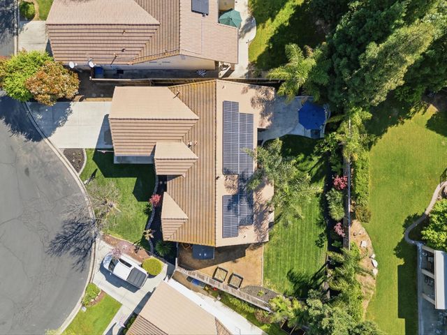 10455 E Greenbury Way, Clovis, CA 93619