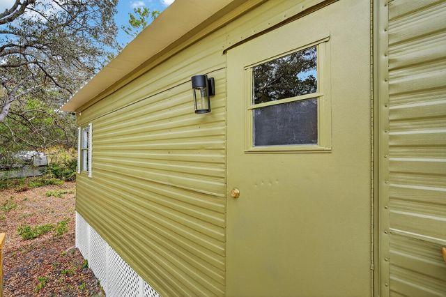 112 Palmer Dr, Interlachen, FL 32148