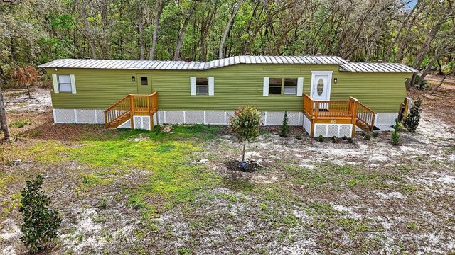 112 Palmer Dr, Interlachen, FL 32148