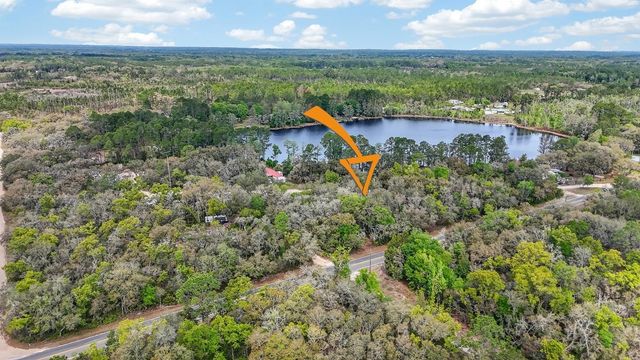 112 Palmer Dr, Interlachen, FL 32148
