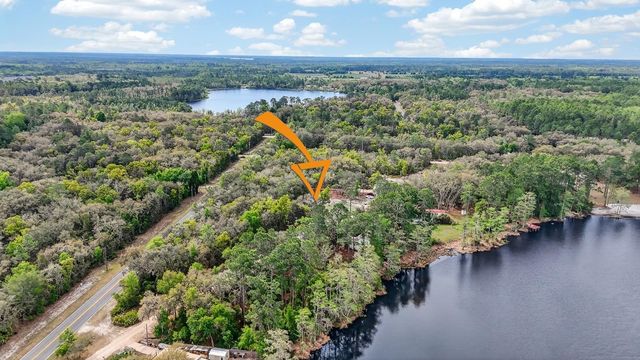 112 Palmer Dr, Interlachen, FL 32148