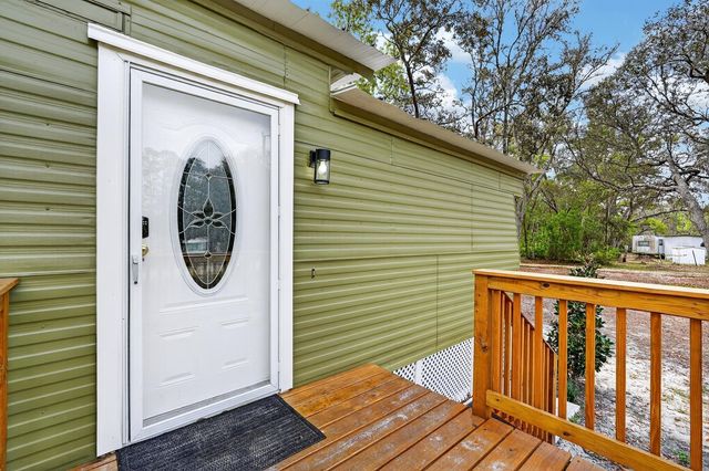 112 Palmer Dr, Interlachen, FL 32148