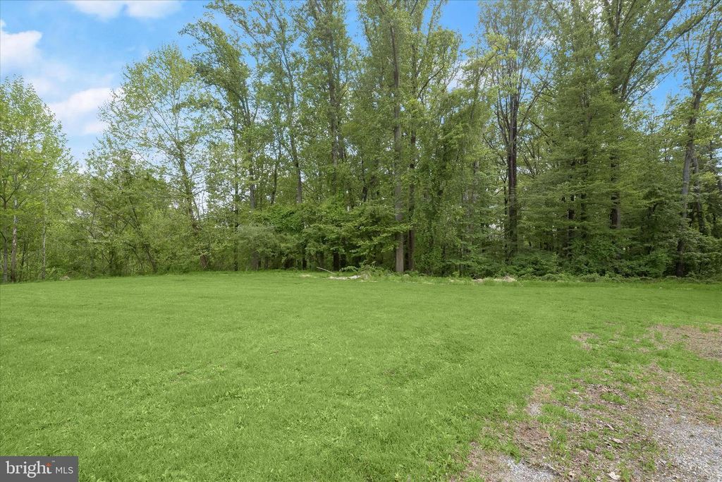 Image 1 of property listing at 2994 FALLS RUN RD, Randallstown, MD 21133