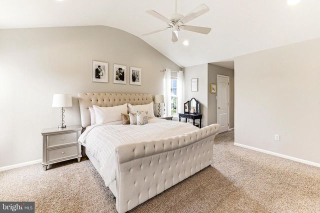 1301 SASSAFRAS LN, Williamstown, NJ 08094