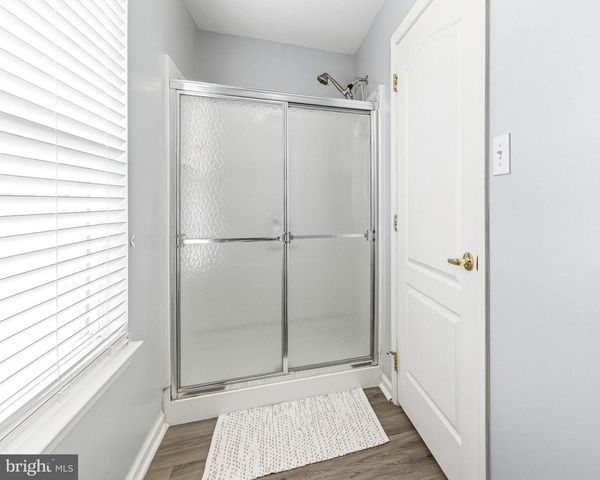 1301 SASSAFRAS LN, Williamstown, NJ 08094