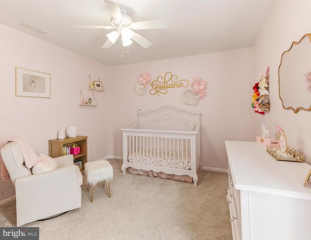 1301 SASSAFRAS LN, Williamstown, NJ 08094