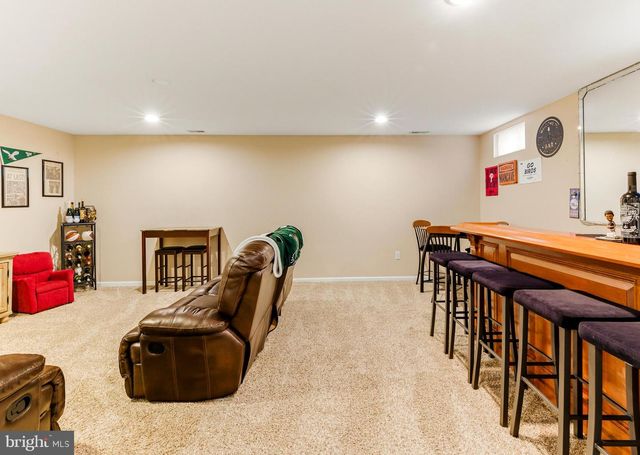 1301 SASSAFRAS LN, Williamstown, NJ 08094