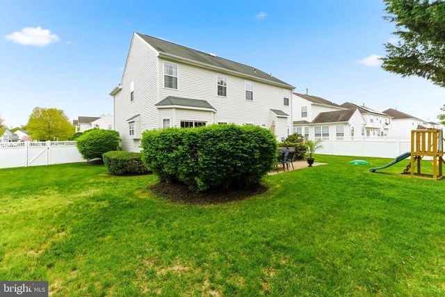 1301 SASSAFRAS LN, Williamstown, NJ 08094