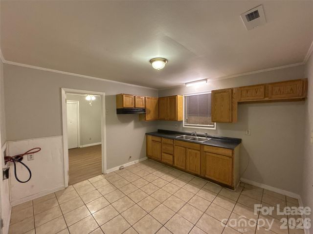 2518 Lasalle Street, Charlotte, NC 28216