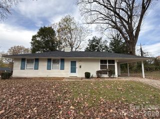 2518 Lasalle Street, Charlotte, NC 28216