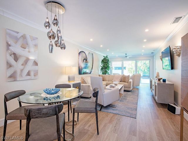 536 2nd ST S 536, Naples, FL 34102