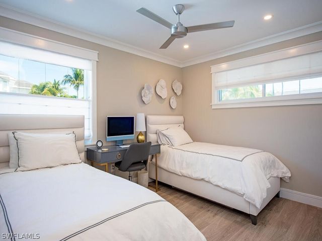 536 2nd ST S 536, Naples, FL 34102