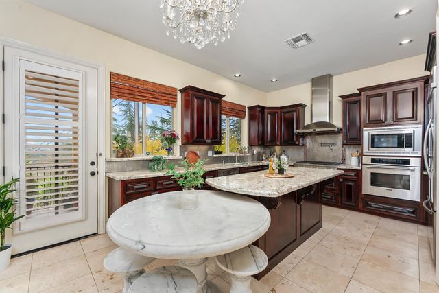 1610 Zapata Dr, El Dorado Hills, CA 95762