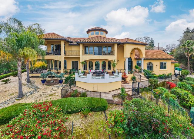 1610 Zapata Dr, El Dorado Hills, CA 95762