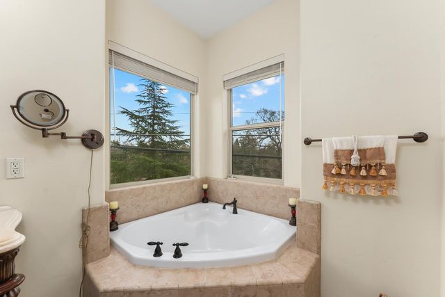 1610 Zapata Dr, El Dorado Hills, CA 95762