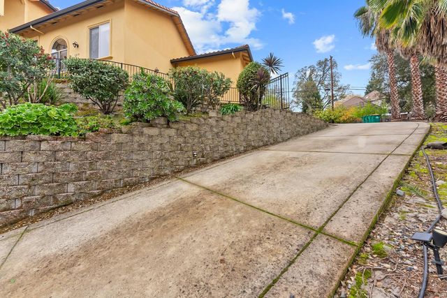 1610 Zapata Dr, El Dorado Hills, CA 95762