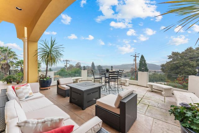 1610 Zapata Dr, El Dorado Hills, CA 95762