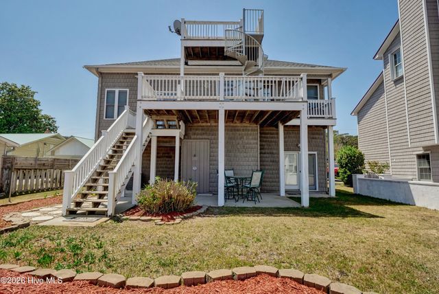 933 General Whiting Boulevard, Kure Beach, NC 28449
