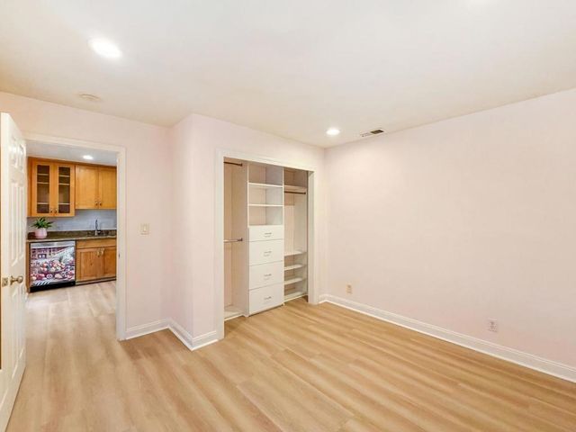1290 De Solo Drive, Pacifica, CA 94044
