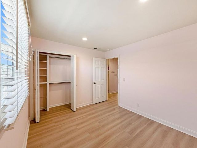 1290 De Solo Drive, Pacifica, CA 94044
