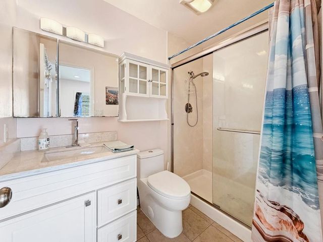 1290 De Solo Drive, Pacifica, CA 94044