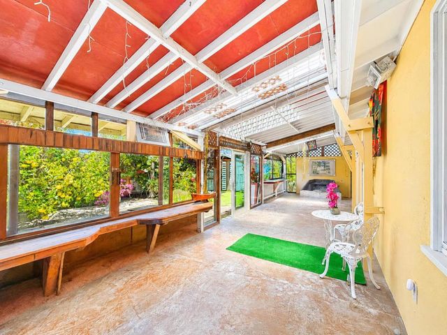 1290 De Solo Drive, Pacifica, CA 94044
