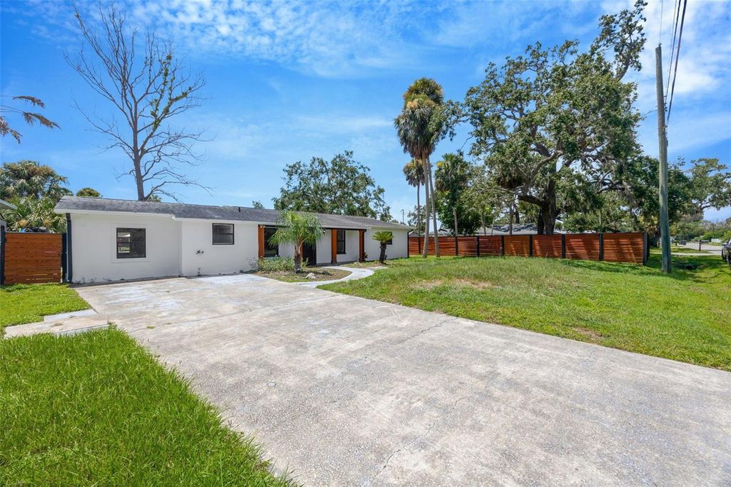 9935 RIVER DRIVE, Gibsonton, FL 33534