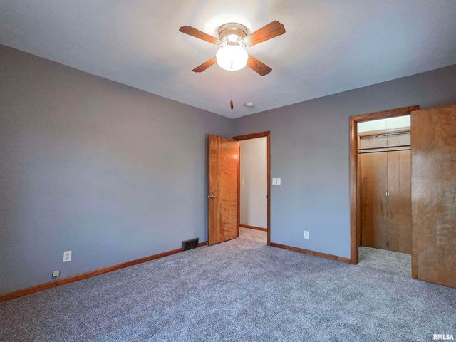 2640 WILKES Avenue, Davenport, IA 52804