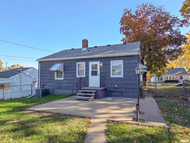 2640 WILKES Avenue, Davenport, IA 52804