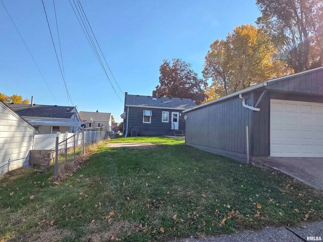 2640 WILKES Avenue, Davenport, IA 52804