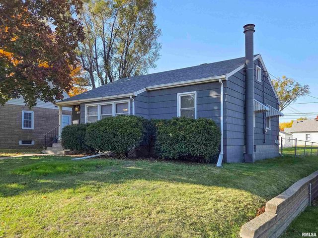 2640 WILKES Avenue, Davenport, IA 52804