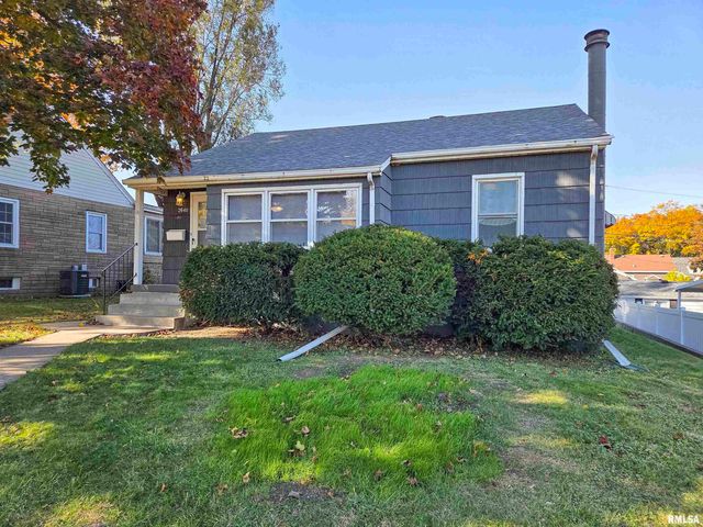 2640 WILKES Avenue, Davenport, IA 52804