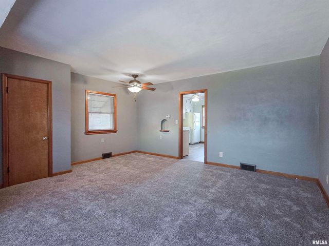 2640 WILKES Avenue, Davenport, IA 52804