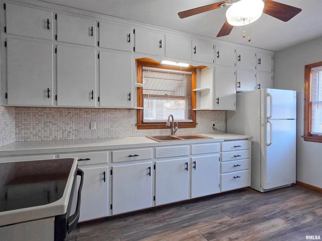 2640 WILKES Avenue, Davenport, IA 52804