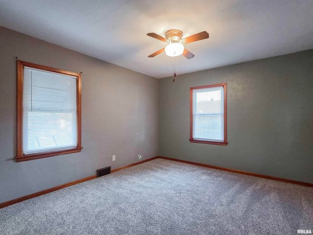 2640 WILKES Avenue, Davenport, IA 52804